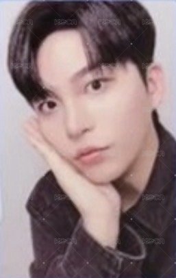 8ROOM 隨機卡 ver. B  正面