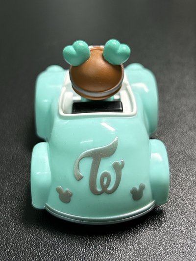 MINA 萬代聯名扭蛋回力車