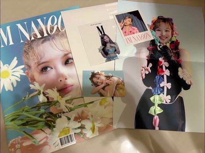 1st Mini Album:IM NAYEON 全專 送Momo小卡