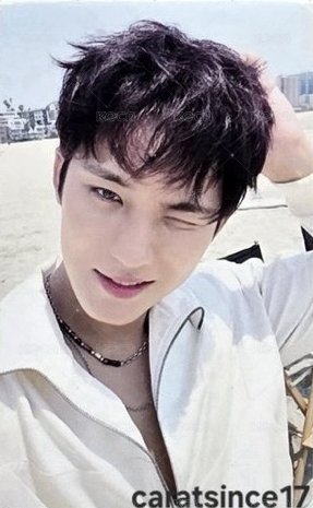 HYPE VIBES k4 幸運卡  正面