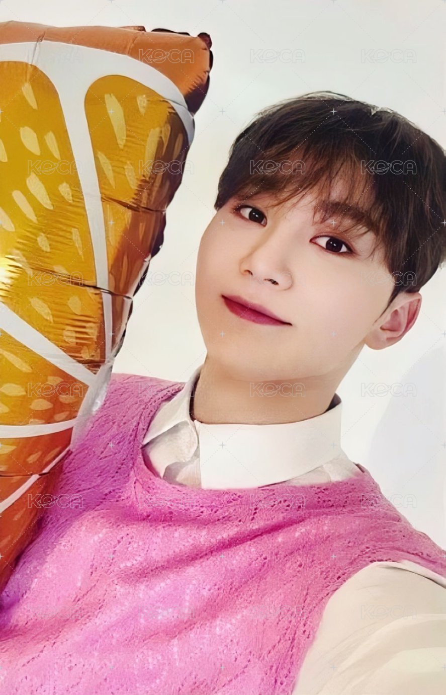 ALWAYS YOURS 專輯卡 C ver. 正面