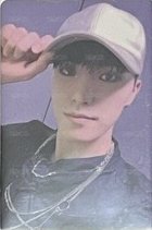 精選專 yzy B 簽售卡  正面