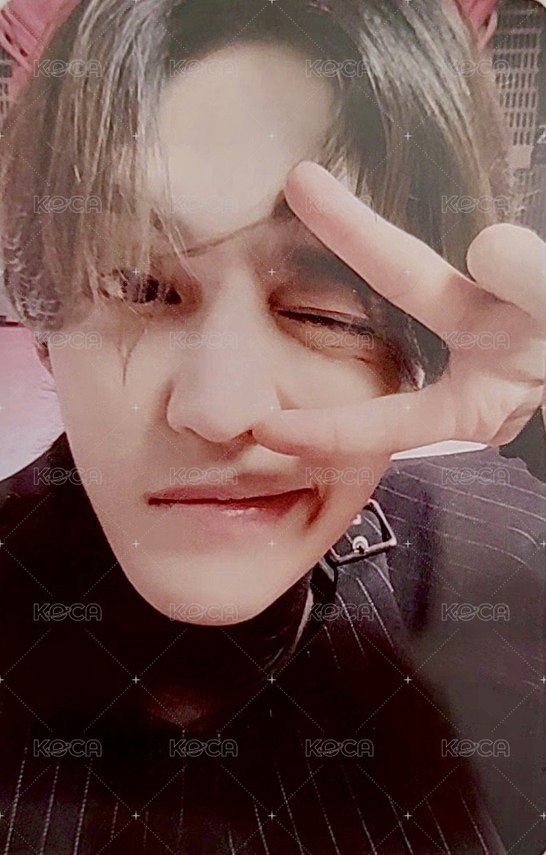 精選專 yzy a 簽售卡  正面