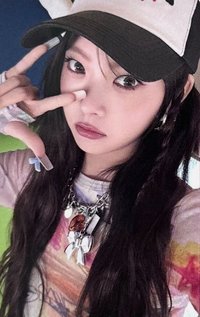 DIFFERENT 專輯卡 小卡盤ver.