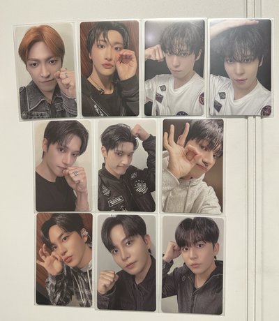 8ROOM第一週卡包