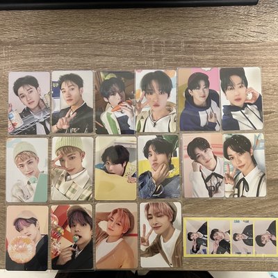 Stray kids 2023 年曆 小卡 四格卡 拆售