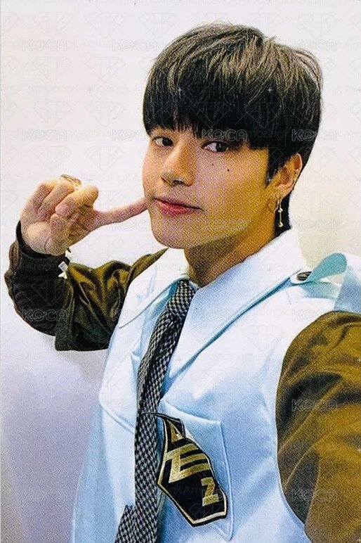 FEVER Epilogue 專輯卡 Z ver. 2 正面