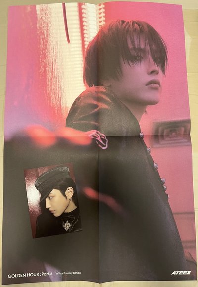 GOLDEN HOUR :  Part.3 In Your Fantasy 海報+明信片/歌詞本+CD+貼紙