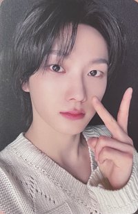 HOW? 愛豆驛站 1.0 簽售卡 1