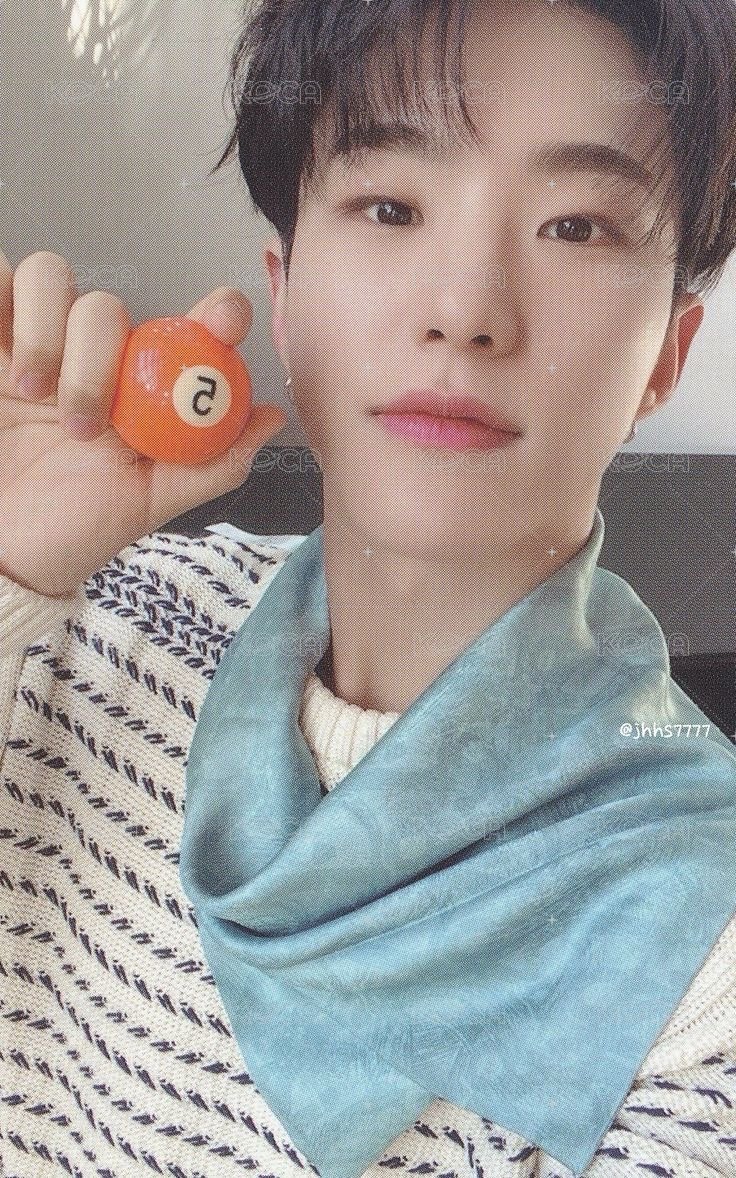 MINI8 專輯卡 ｜BESIDE ver. 正面