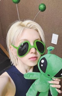 FORWARD sw 線下 5.0 簽售卡 外星人