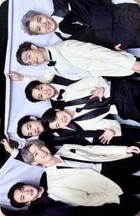 The Fact 周邊卡 初回限定 福利一 團卡（放大版）