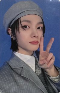 HOW? yzy 預售 特典卡 1