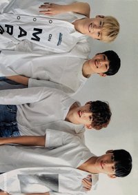 DIAMOND EDGE 隨機卡 卡包卡