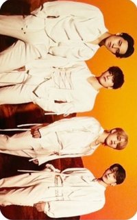 BE THE SUN 隨機卡 