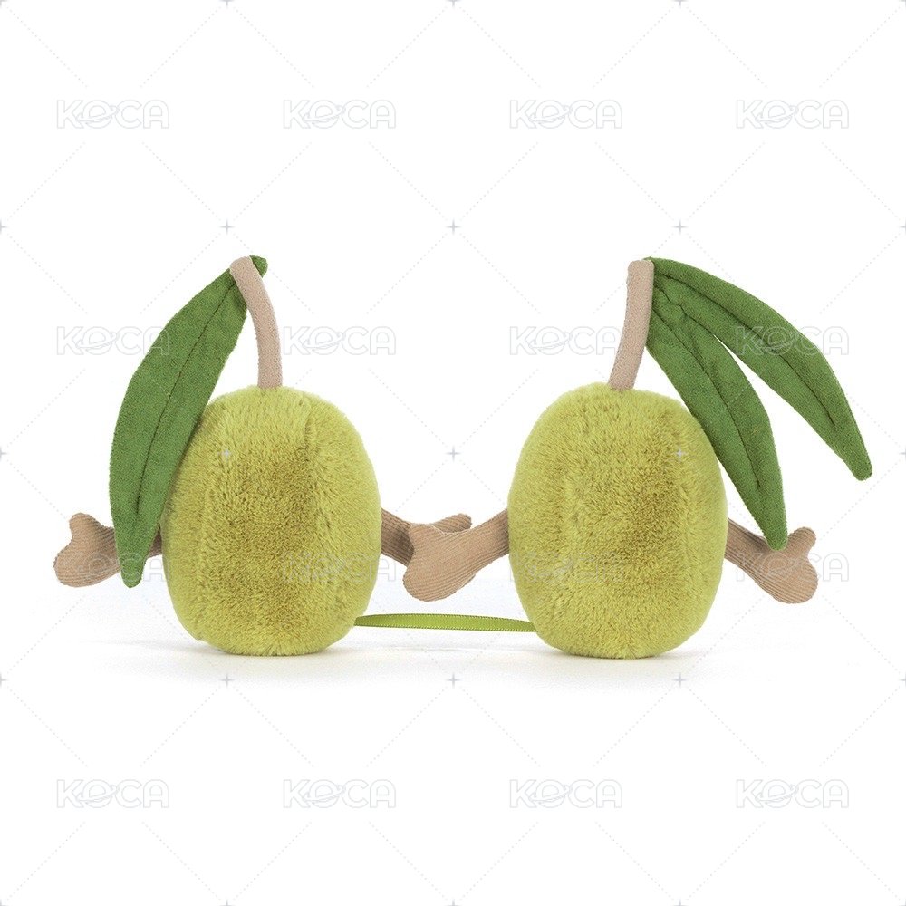 Pair of Olives 一對綠橄欖