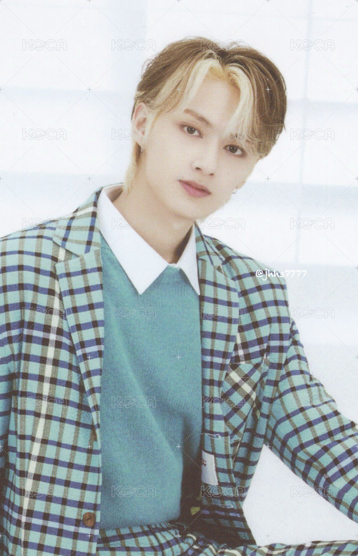 FOLLOW 隨機卡 ｜卡包 正面