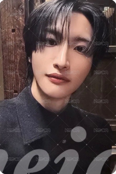 GOLDEN HOUR :  Part.3 In Your Fantasy 專輯卡 POCA RED ver. 正面