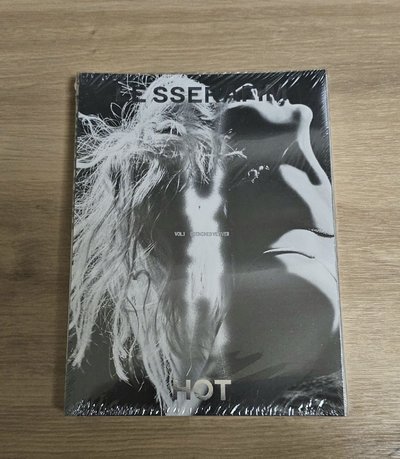 LE SSERAFIM HOT VOL.1 未拆專