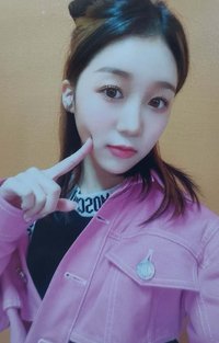 迷一 yzy 簽售卡 