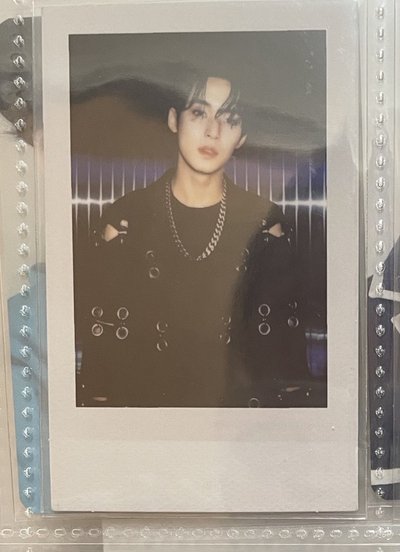 the name 黑版奎+拍立得