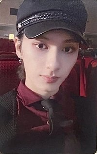 精選專 yzy A 簽售卡 