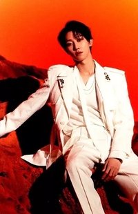 BE THE SUN 隨機卡 