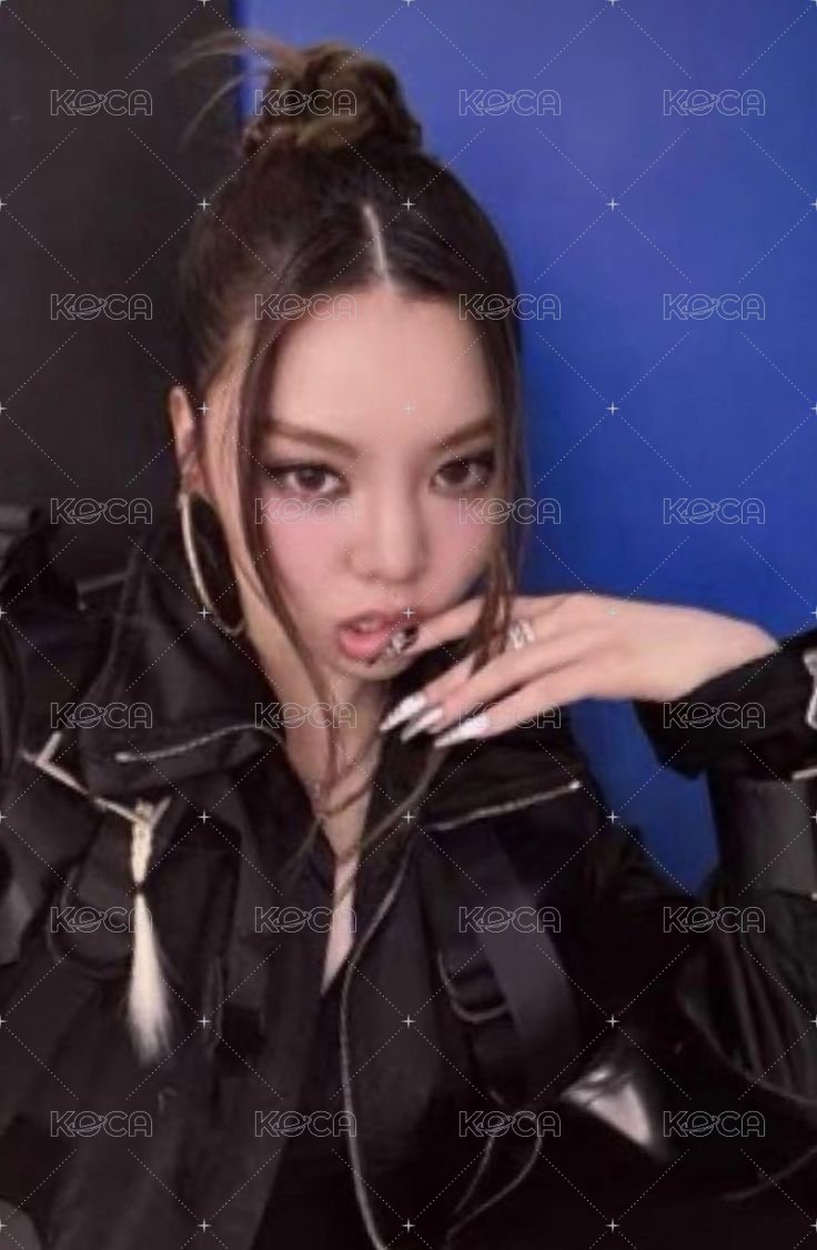 FAMOUS yeti 1.0 簽售卡  正面