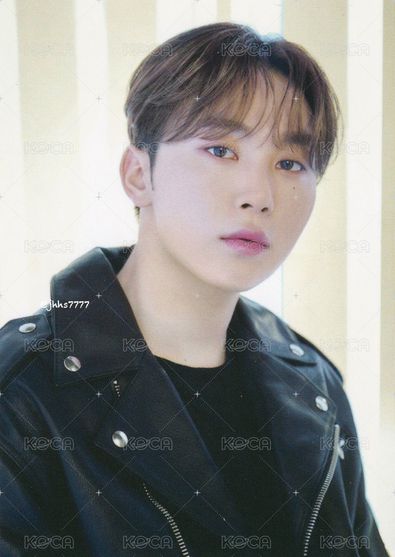 FOLLOW 隨機卡 ｜日巡卡包 正面