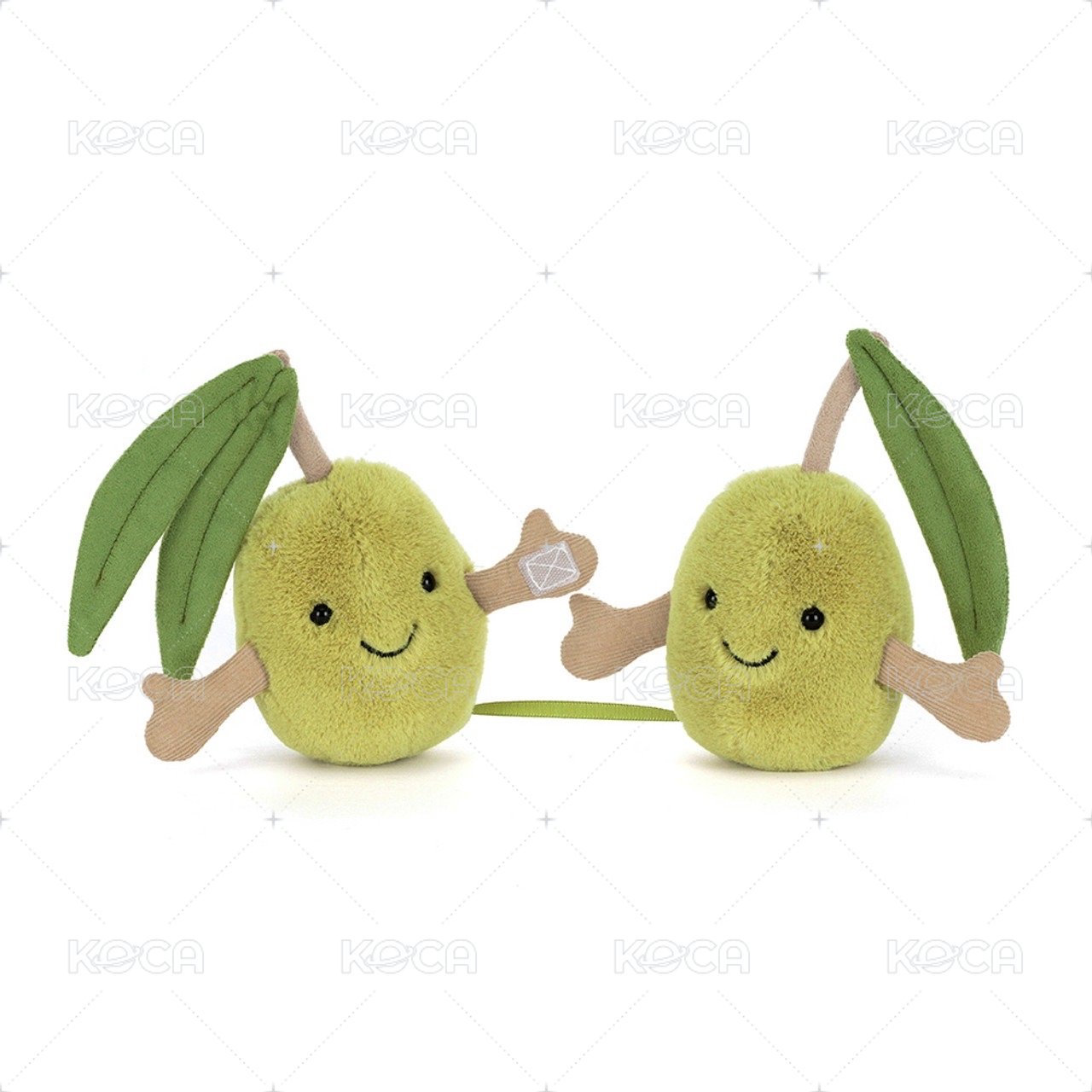 Pair of Olives 一對綠橄欖