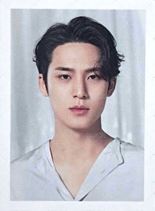 BE THE SUN 周邊卡 證件照 正面