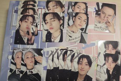 SEVENTEEN 哲奎榮碩勳燦寛俊率-正五克拉盤隨機卡