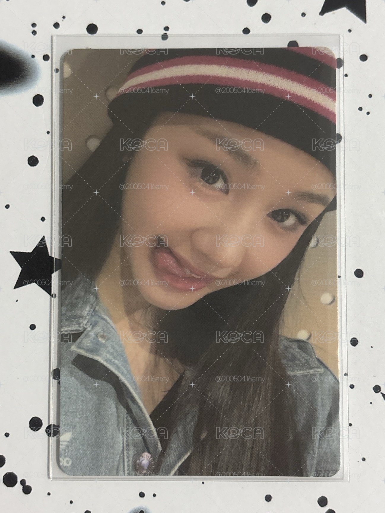 BABYMONSTER｜BABYMONS7ER YG特典卡 Pharita A ver.