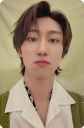 NOT ALONE 專輯卡 D ver