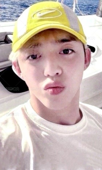 HYPE VIBES 環球 C版 特典卡  正面