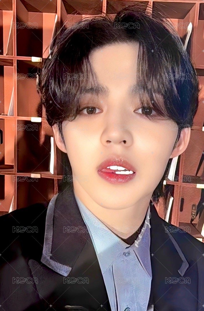 FOLLOW AGAIN 入場卡 / 場限卡 仁川場克拉粽CARAT ZONE 正面