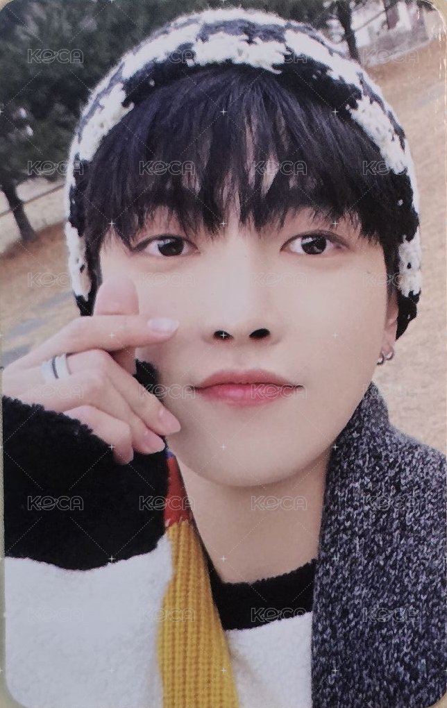 ATEEZ 1ST PHOTOBOOK;ODE TO YOUTH 周邊卡  正面