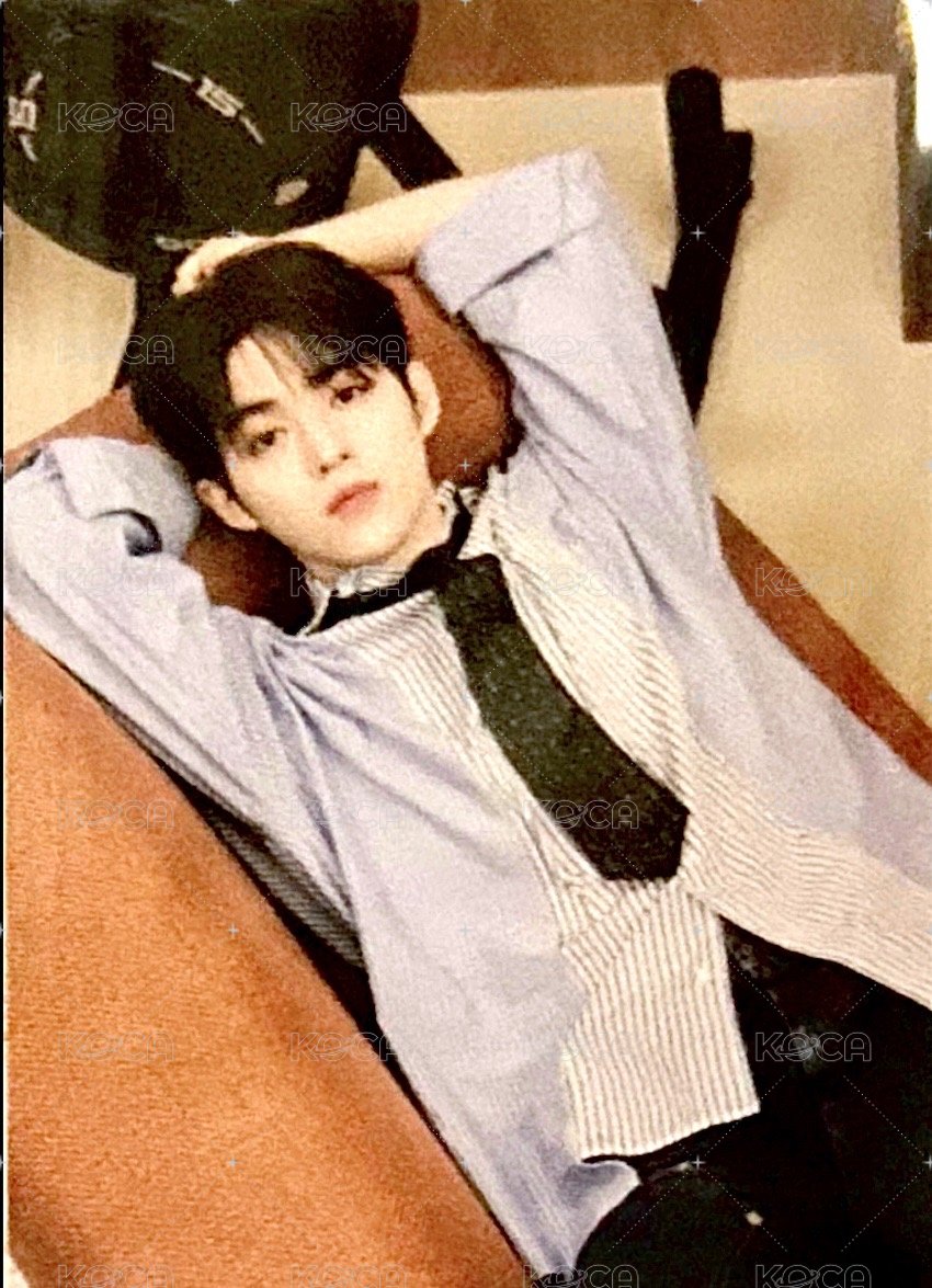 25‘FM｜HOLIDAY 隨機卡 卡包卡 正面