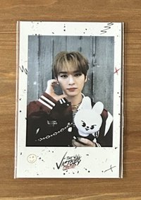 Lee Know THE VICTORY滿額卡