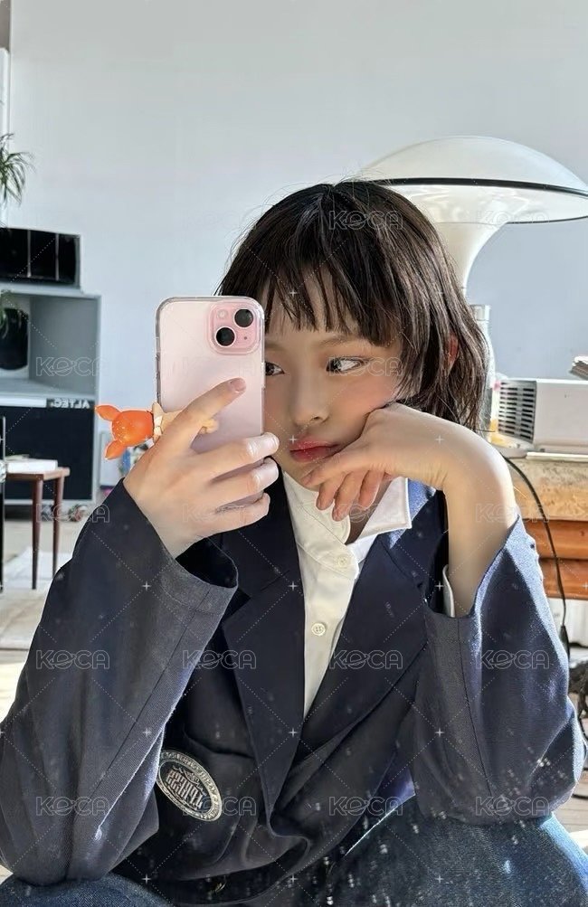 How Sweet 專輯卡 WVS C ver. 正面