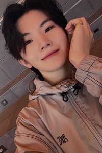 正四後續 yzy C 簽售卡 