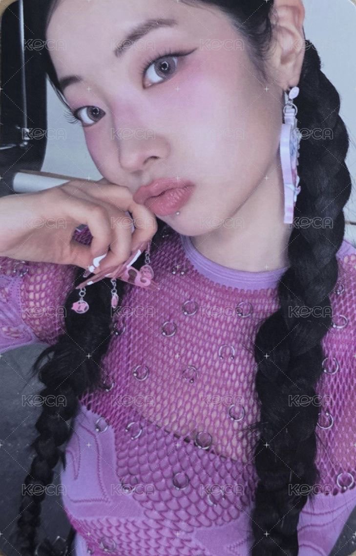 正規四 專輯卡 ver.單封 正面