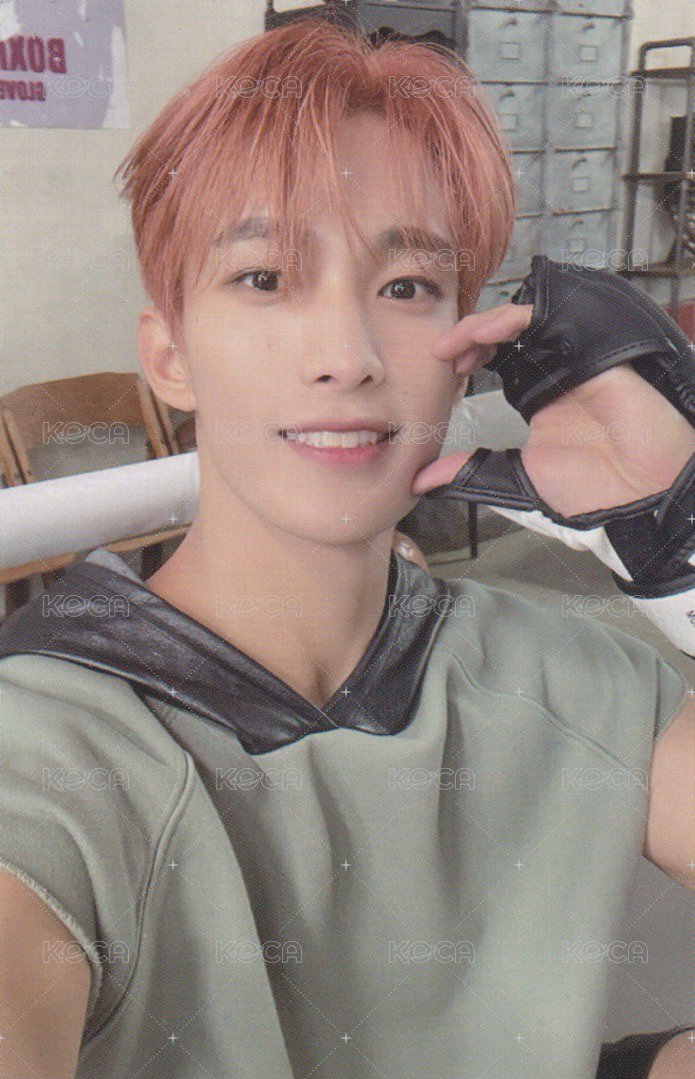 MINI10 專輯卡 ｜FIGHT FOR MY LIFE ver. 正面