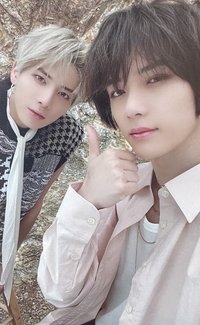 TXT PHOTOBOOK Extended Edition with Comments H:OUR+ 隨機卡 雙人卡