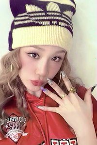 HOT SAUCE wvs 自拍 幸運卡 