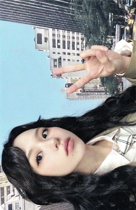 TWICE SEASON’S GREETINGS 2024 年曆卡  正面