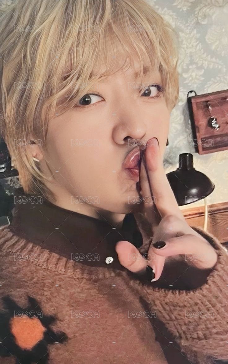 BTFM 專輯卡  正面