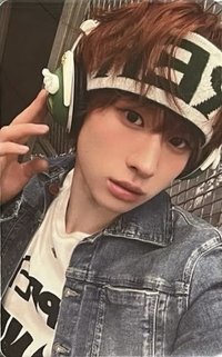 Play Hard wvs 簽售卡 