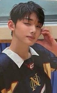 NOW knpops 簽售卡 