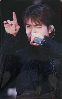 RIGHT HERE 演唱會 DVD / CD 卡 日巡
